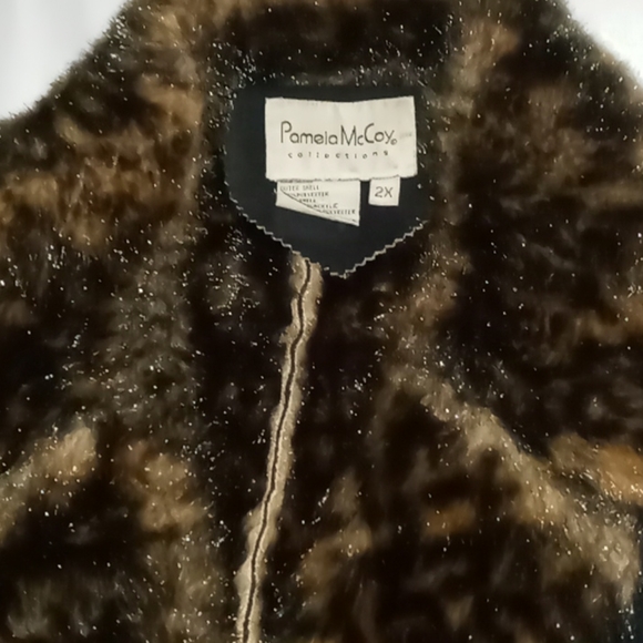 Two coats - Picture 3 of 6